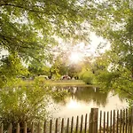 Rcn La Ferme Du Latois Campsite 4*
