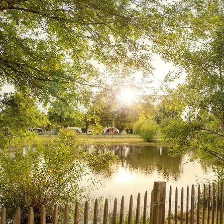 Rcn La Ferme Du Latois Campingplatz 4*
