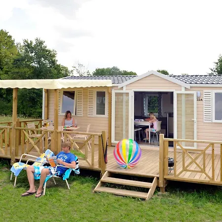Campsite Rcn La Ferme Du Latois 4*