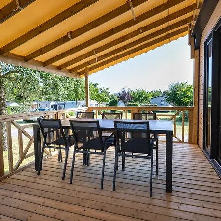 Rcn La Ferme Du Latois Campsite