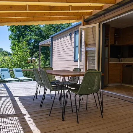 Campsite Rcn La Ferme Du Latois 4*