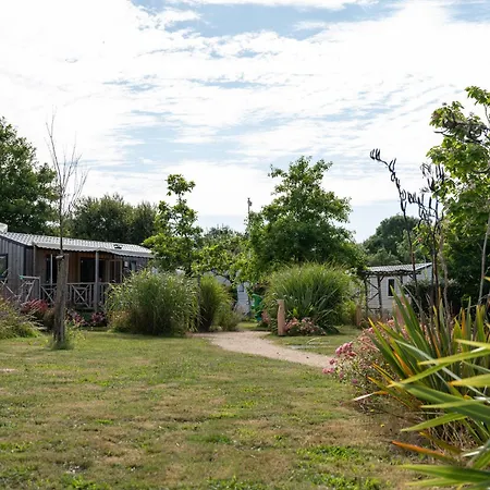 Rcn La Ferme Du Latois Campsite Coex