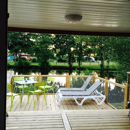 Rcn La Ferme Du Latois 4*