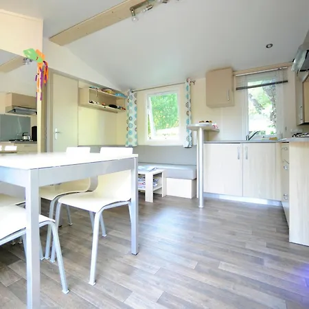 Rcn La Ferme Du Latois Campsite 4*