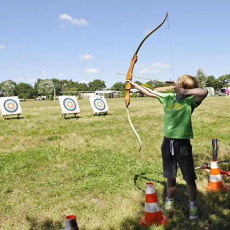 Rcn La Ferme Du Latois 4*