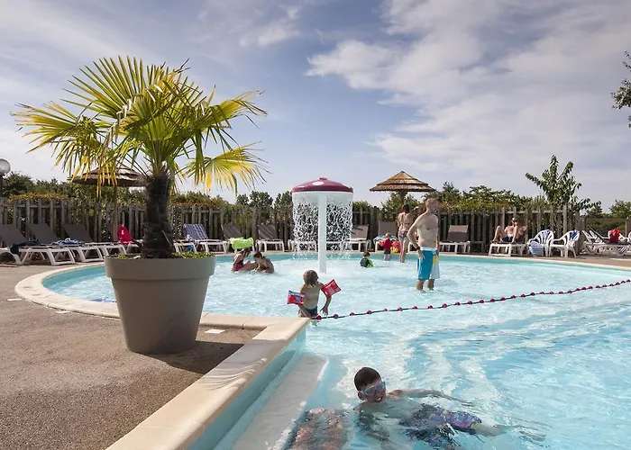 Kemping Rcn La Ferme Du Latois 4*